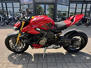 Used 2023 Ducati Streetfighter V4 S Red - Interior and Exterior details 6