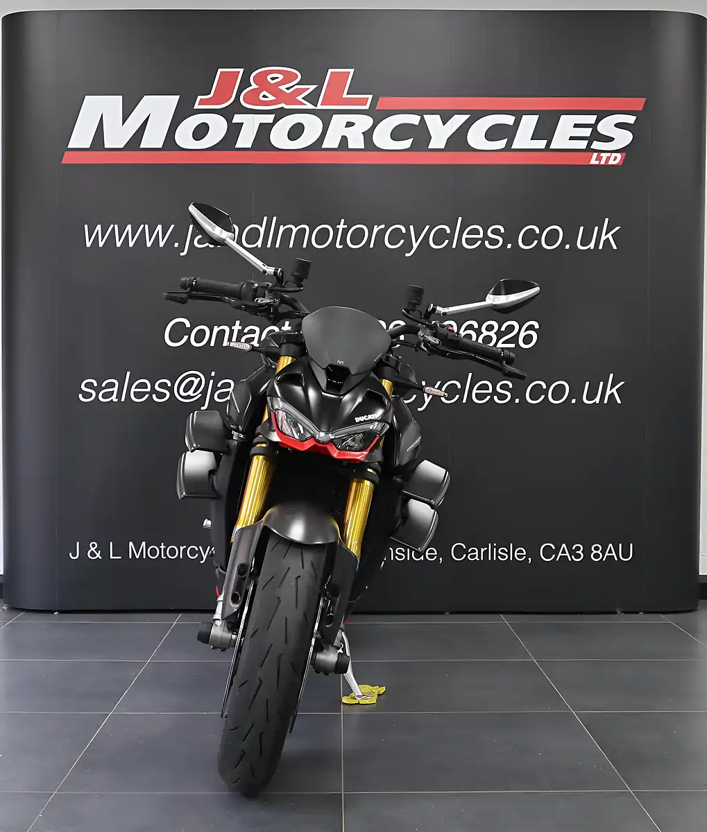 Used 2023 Ducati Streetfighter V4 SP2 Black - Interior and Exterior details 4