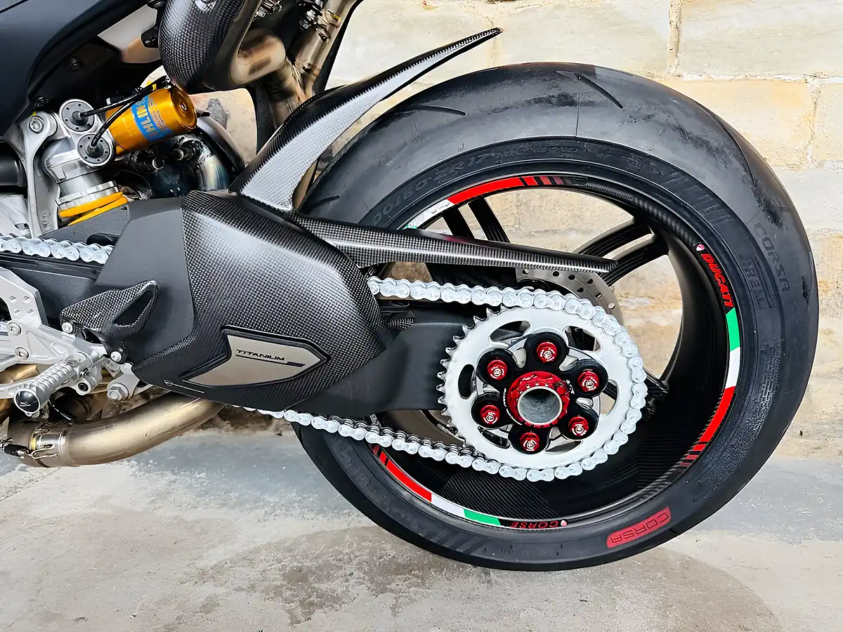 Used 2023 Ducati Streetfighter V4 SP2 Black - Interior and Exterior details 16