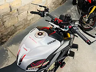 Used 2023 Ducati Streetfighter V4 SP2 Black - Interior and Exterior details 8