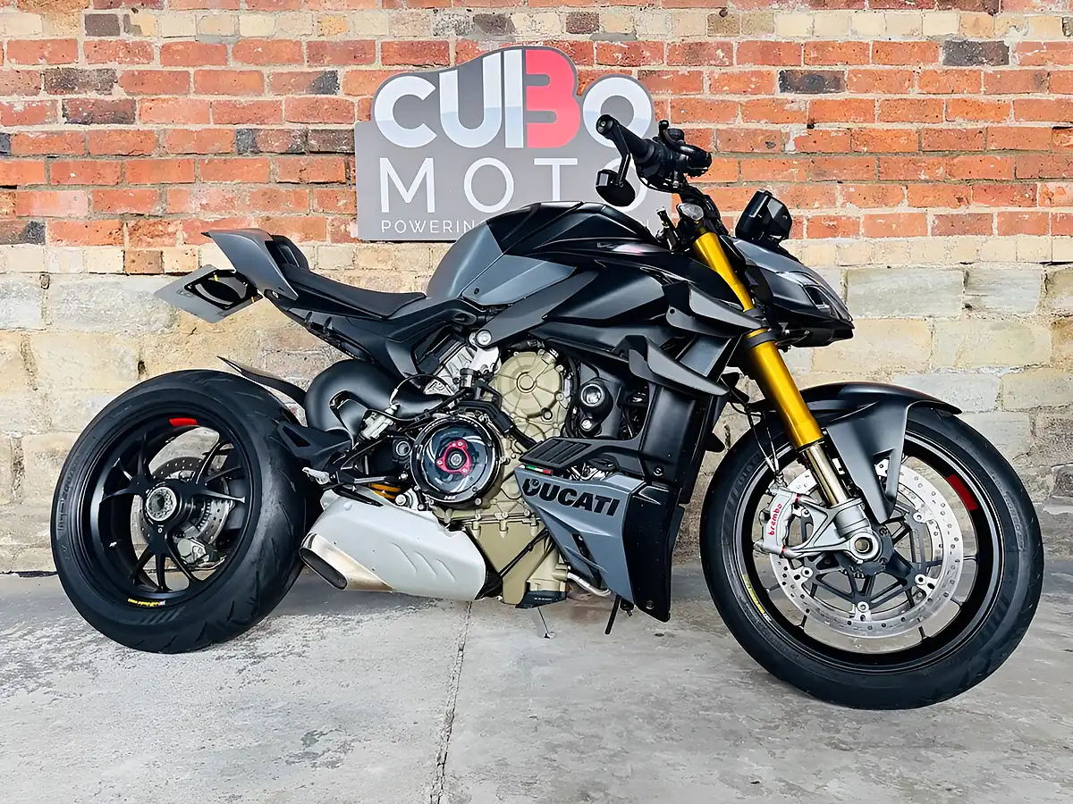 Used 2023 Ducati Streetfighter V4S Evo 2 Grey - Front View