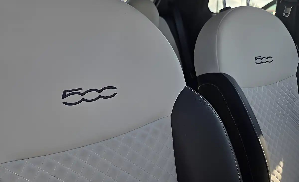 Used 2023 Fiat 500 Dolcevita Azure Blue Metallic - Interior and Exterior details 17