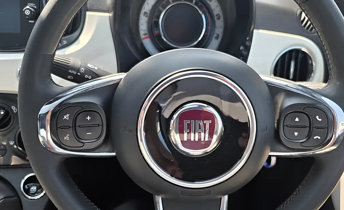 Used 2023 Fiat 500 Dolcevita Bossa Nova White - Interior and Exterior details 14