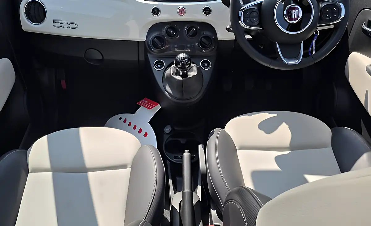 Used 2023 Fiat 500 Dolcevita Bossa Nova White - Interior and Exterior details 19