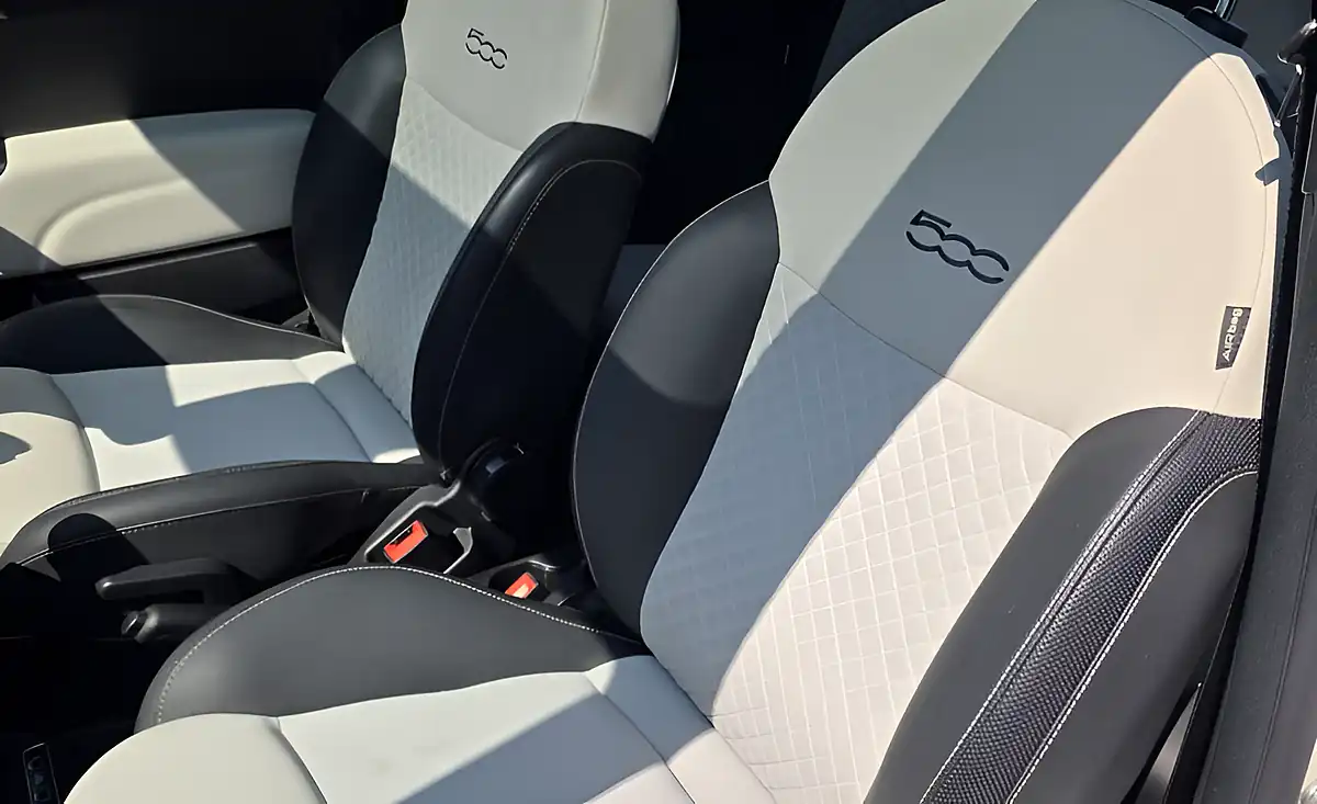 Used 2023 Fiat 500 Dolcevita Bossa Nova White - Interior and Exterior details 20