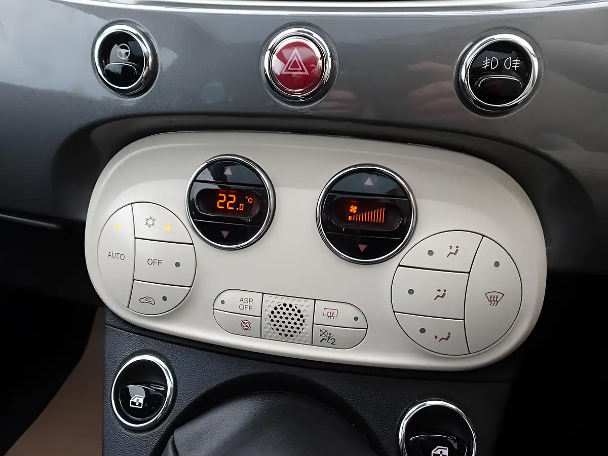 Used 2023 Fiat 500 Electroclash Grey - Interior and Exterior details 7