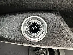 Used 2023 Fiat 500 Icon 3DR White - Interior and Exterior details 10