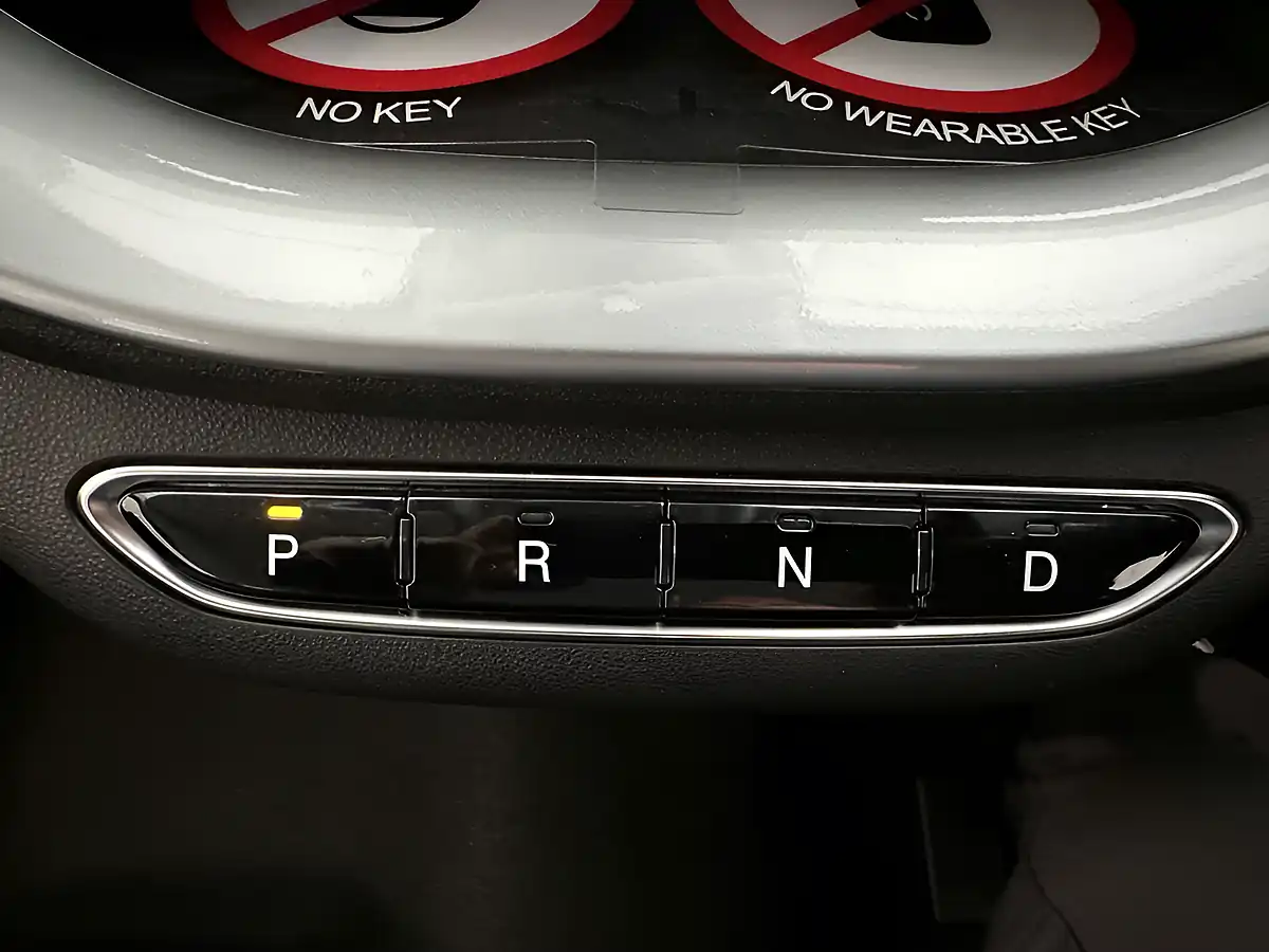 Used 2023 Fiat 500 Icon 3DR White - Interior and Exterior details 14