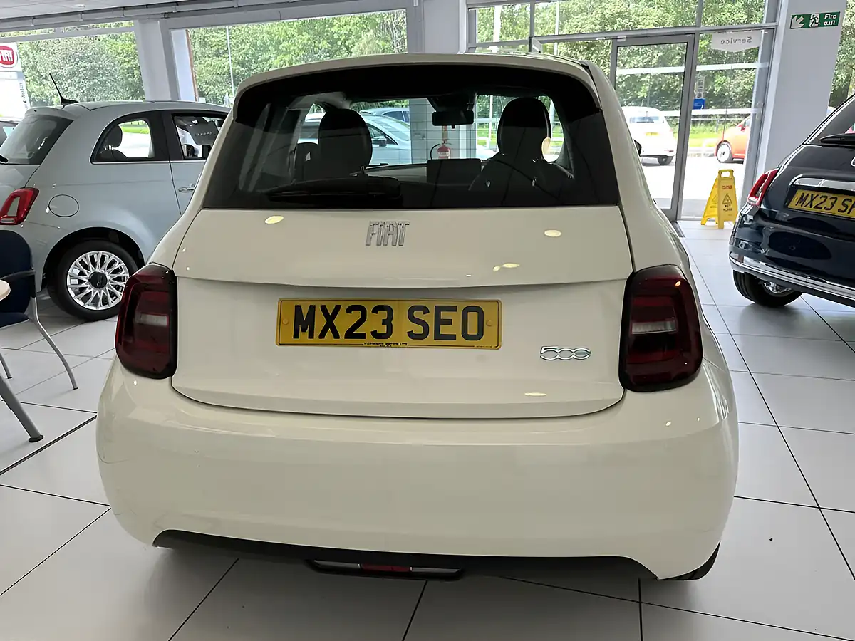 Used 2023 Fiat 500 Icon 3DR White - Interior and Exterior details 7