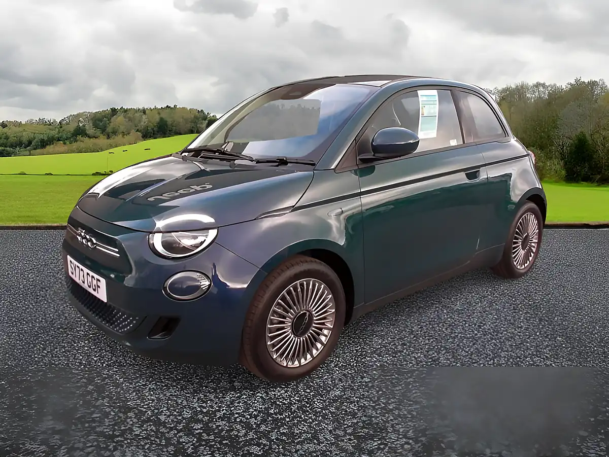 Used 2023 Fiat 500E Icon Green - Front View