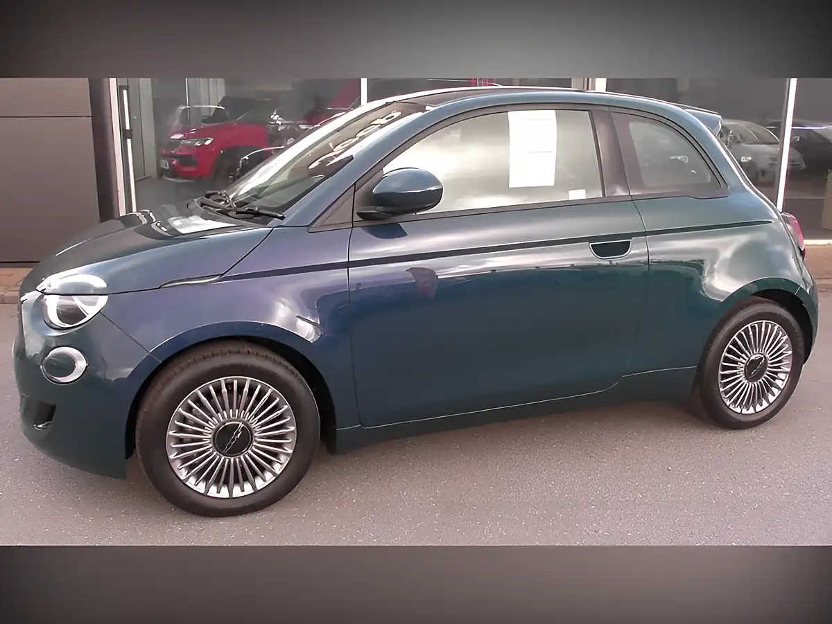 Used 2023 Fiat 500E Icon Green - Interior and Exterior details 3