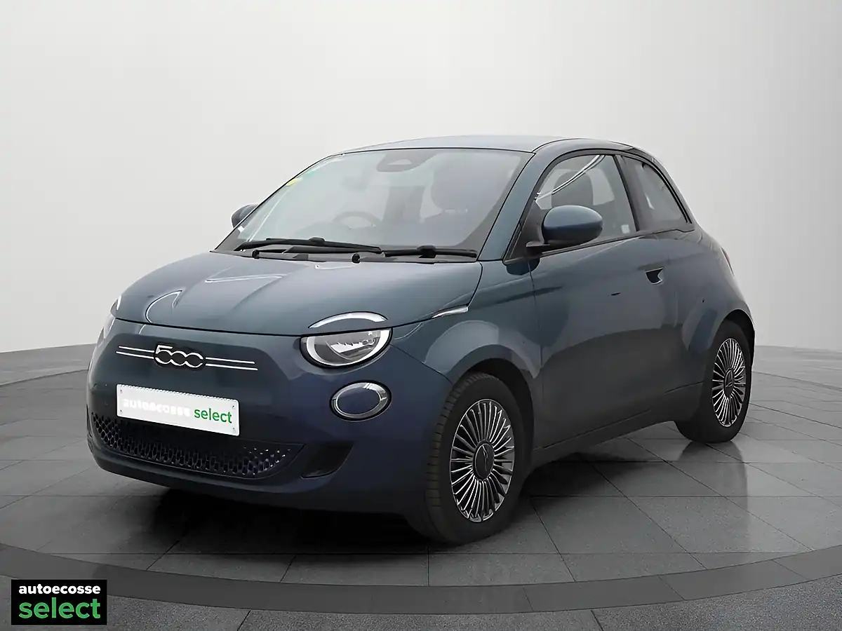 Used 2023 Fiat 500e Icon Green - Interior and Exterior details 2