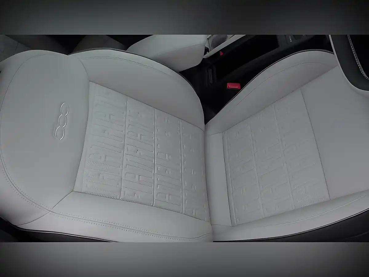 Used 2023 Fiat 500E La Prima Black - Interior and Exterior details 9