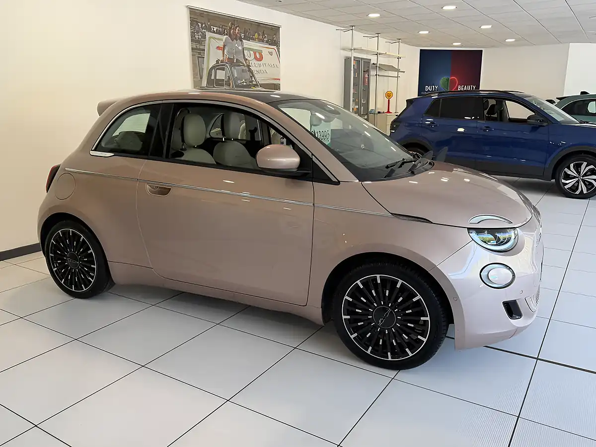 Used 2023 Fiat 500E La Prima Gold - Front View