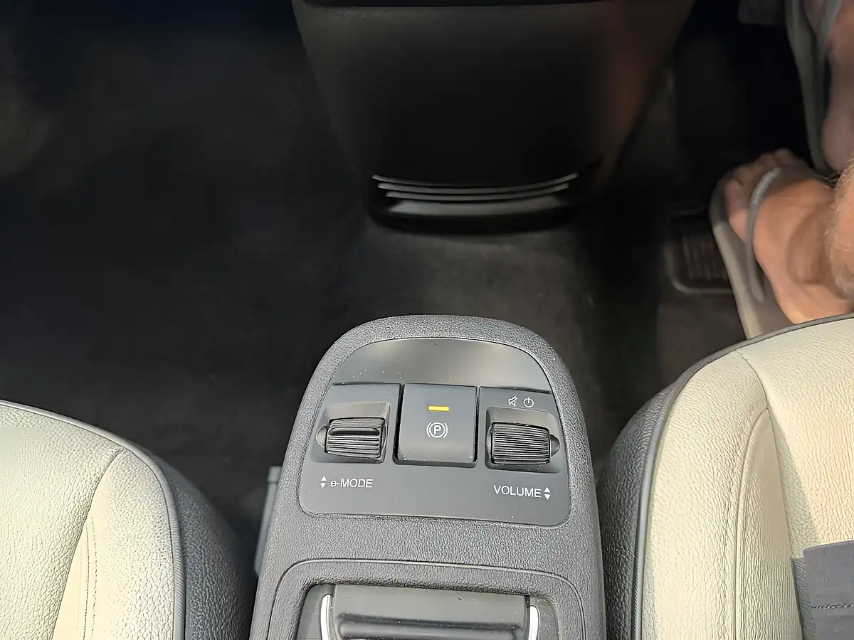 Used 2023 Fiat 500E La Prima Gold - Interior and Exterior details 14