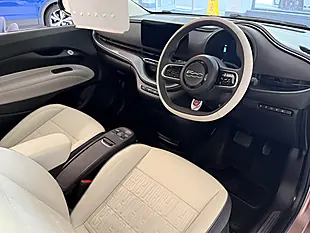 Used 2023 Fiat 500E La Prima Gold - Interior and Exterior details 5