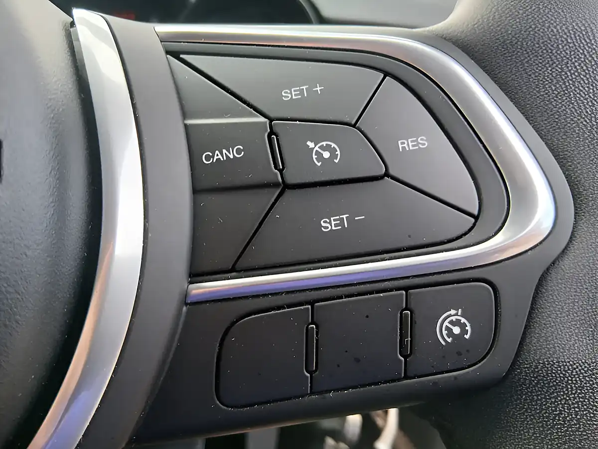 Used 2023 Fiat 500X Cross Grey - Interior and Exterior details 16