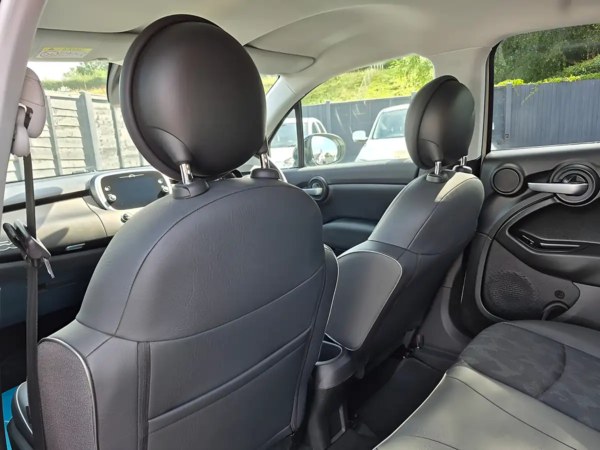 Used 2023 Fiat 500X Cross White - Interior and Exterior details 18