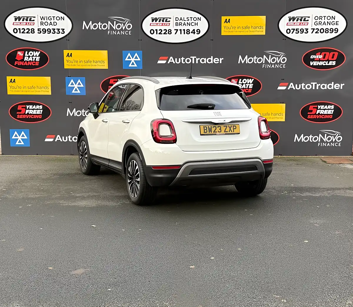 Used 2023 Fiat 500X Cross White - Interior and Exterior details 3