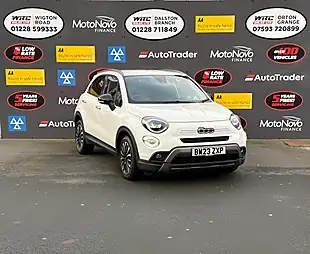 Used 2023 Fiat 500X Cross White - Interior and Exterior details 4