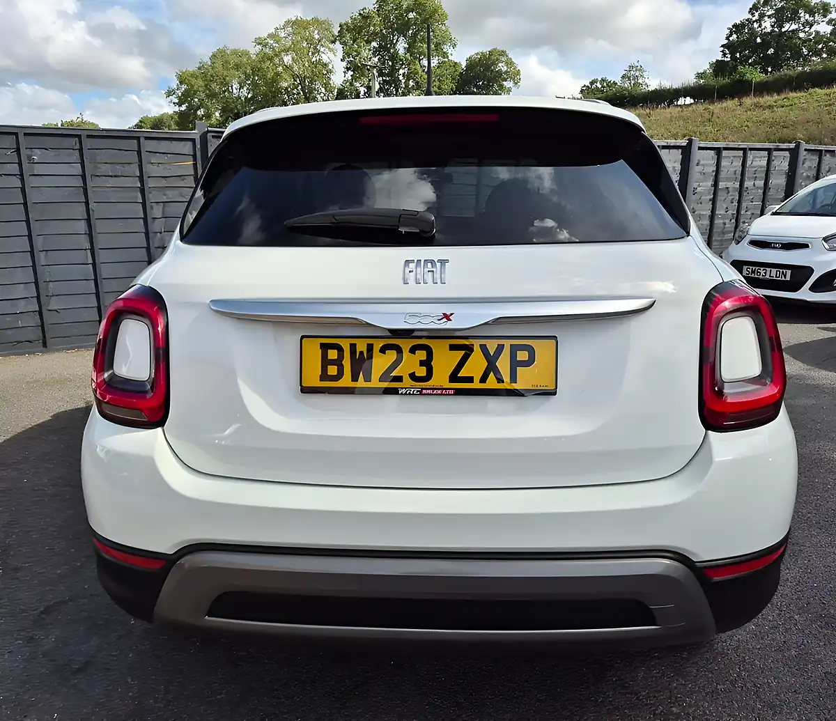 Used 2023 Fiat 500X Cross White - Interior and Exterior details 7