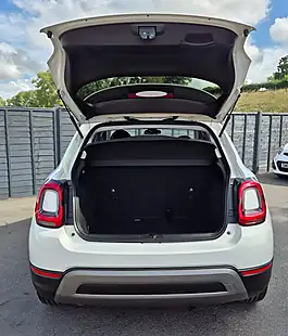 Used 2023 Fiat 500X Cross White - Interior and Exterior details 8