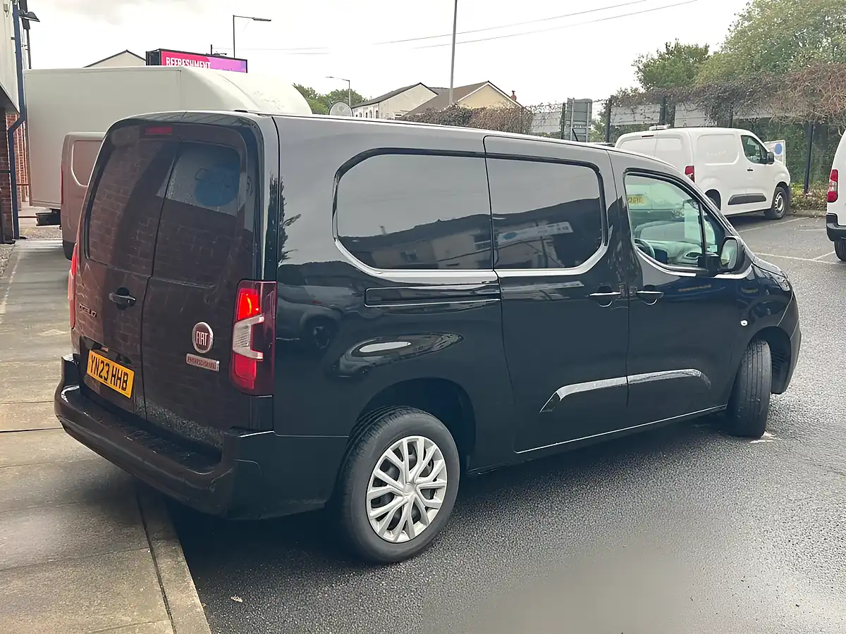 Used 2023 Fiat Doblo Maxi Primo Perla Black - Interior and Exterior details 3