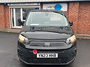 Used 2023 Fiat Doblo Maxi Primo Perla Black - Interior and Exterior details 4
