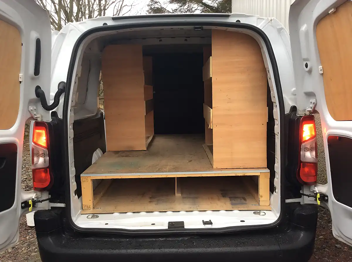 Used 2023 Fiat Doblo Maxi White - Interior and Exterior details 14
