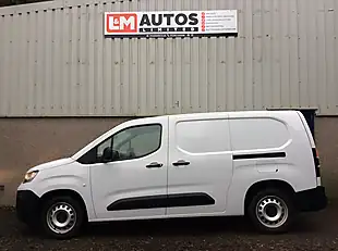 Used 2023 Fiat Doblo Maxi White - Interior and Exterior details 4