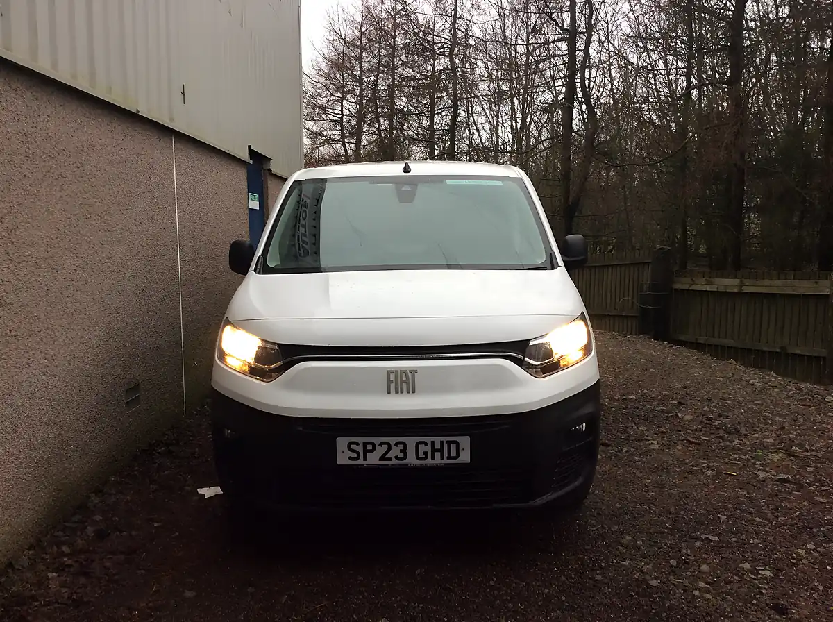 Used 2023 Fiat Doblo Maxi White - Interior and Exterior details 8