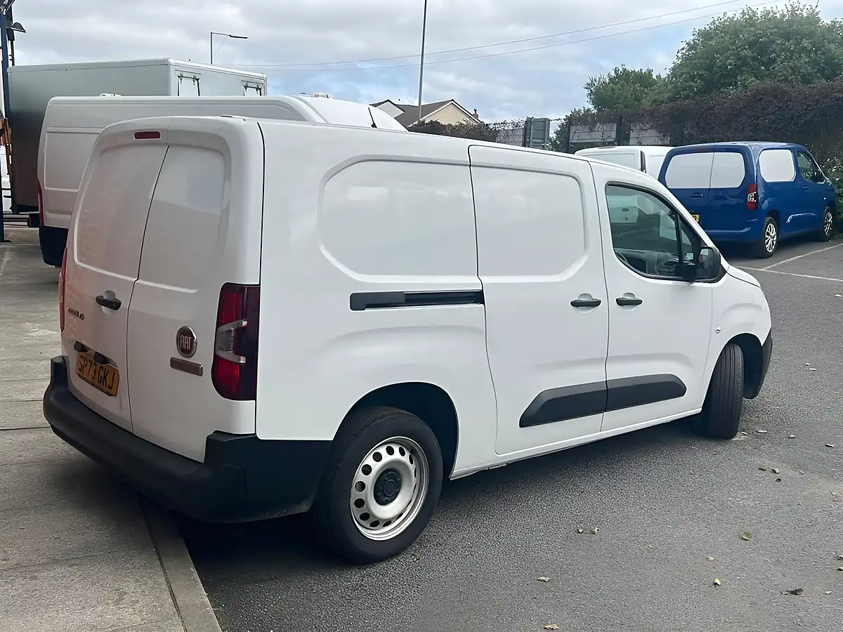 Used 2023 Fiat Doblo Maxi White - Interior and Exterior details 3
