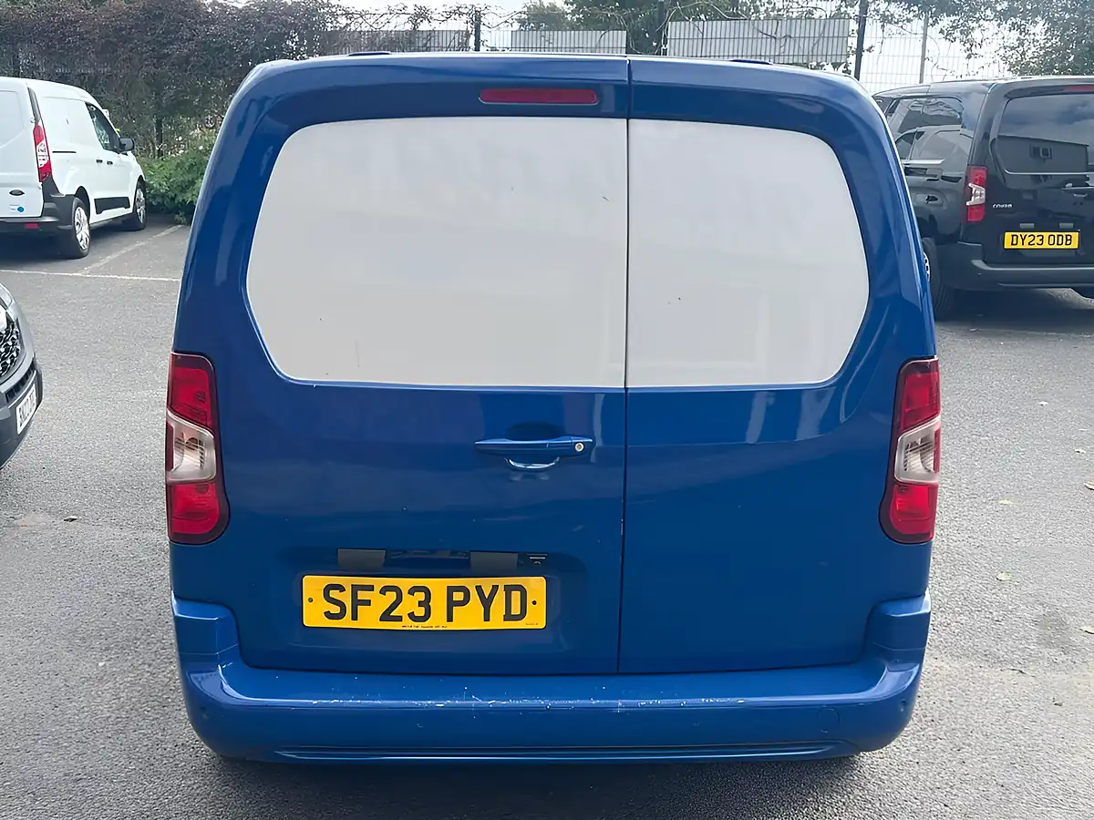 Used 2023 Fiat Doblo Primo White - Interior and Exterior details 5