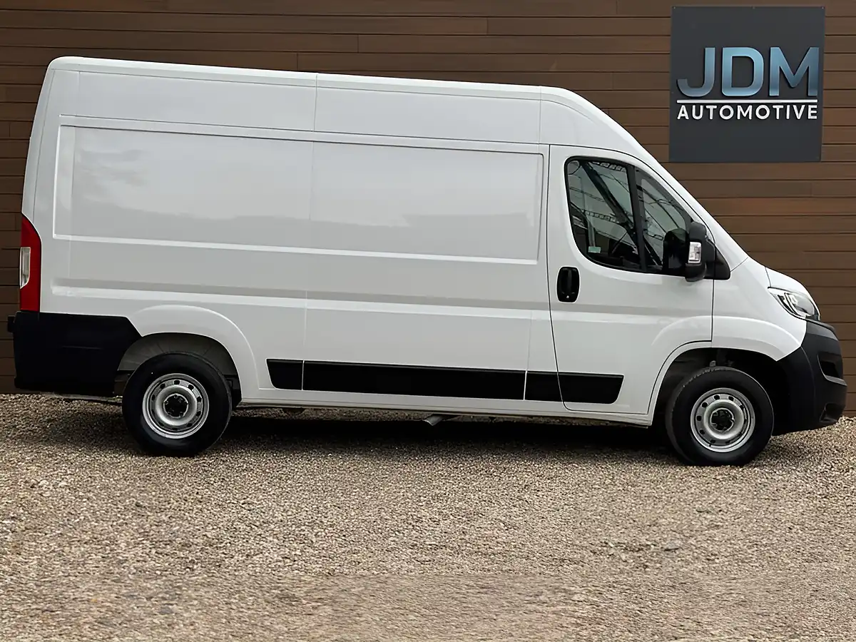 Used 2023 Fiat Ducato 35 Business Professional White - Interior and Exterior details 2