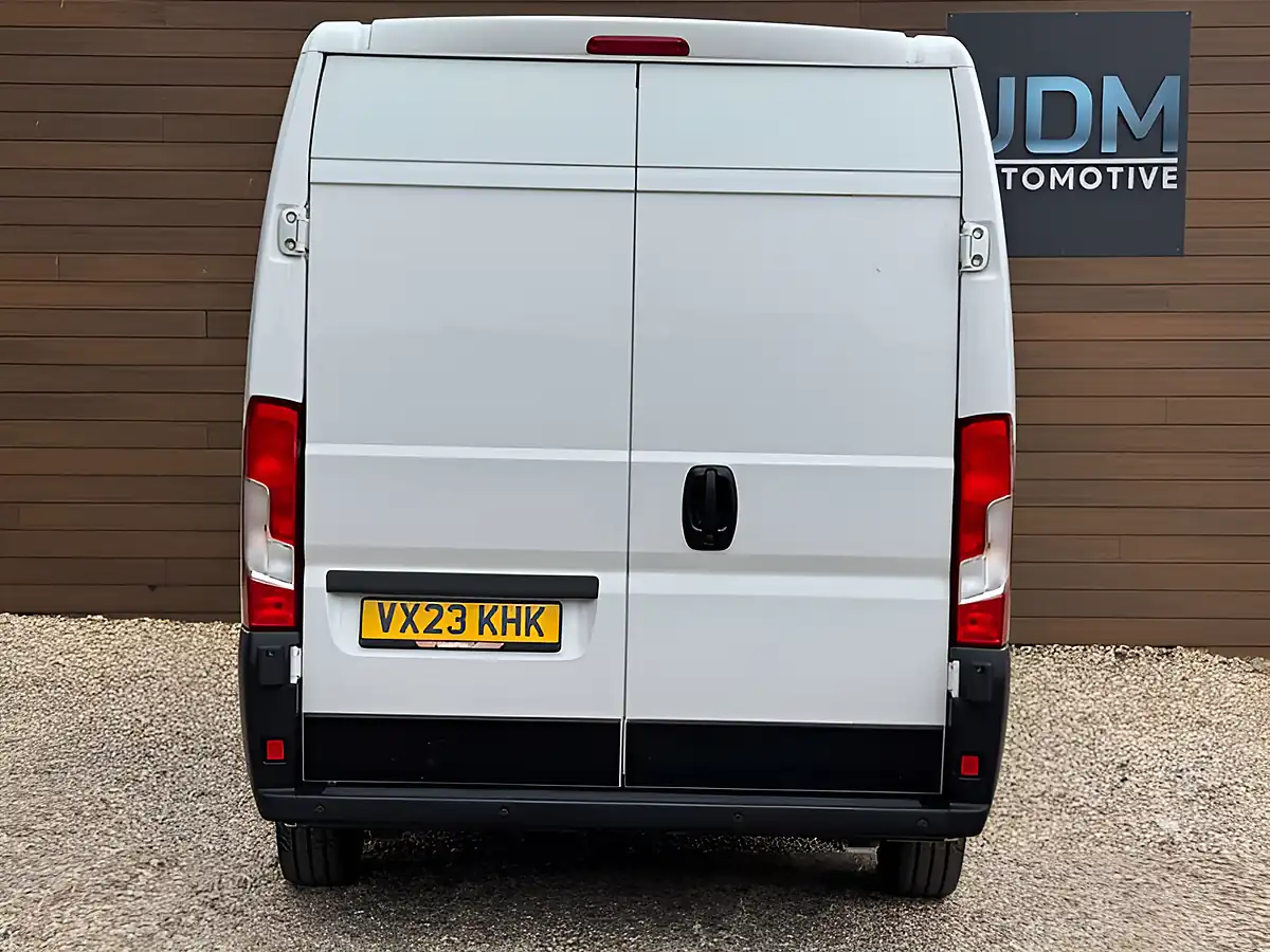Used 2023 Fiat Ducato 35 Business Professional White - Interior and Exterior details 4