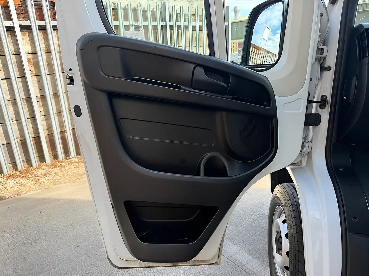 Used 2023 Fiat Ducato 35 Chassis Cab White - Interior and Exterior details 15