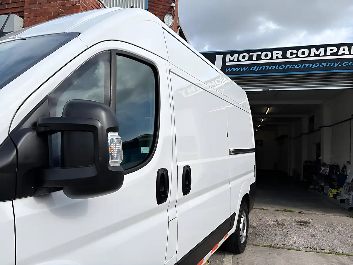 Used 2023 Fiat Ducato 35 Maxi M H2 White - Interior and Exterior details 18