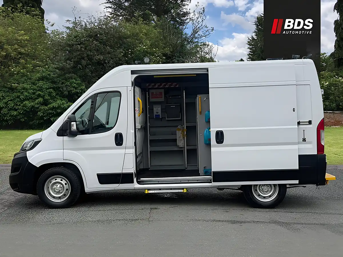 Used 2023 Fiat Ducato 35 Maxi M H2 White - Interior and Exterior details 6