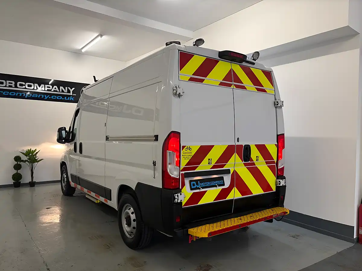 Used 2023 Fiat Ducato 35 Maxi M H2 White - Interior and Exterior details 12