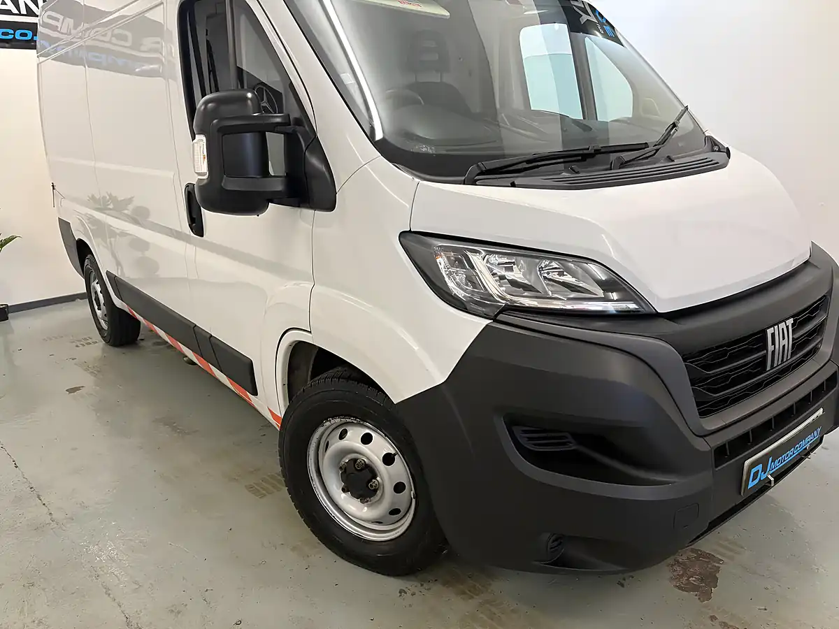 Used 2023 Fiat Ducato 35 Maxi M H2 White - Interior and Exterior details 7