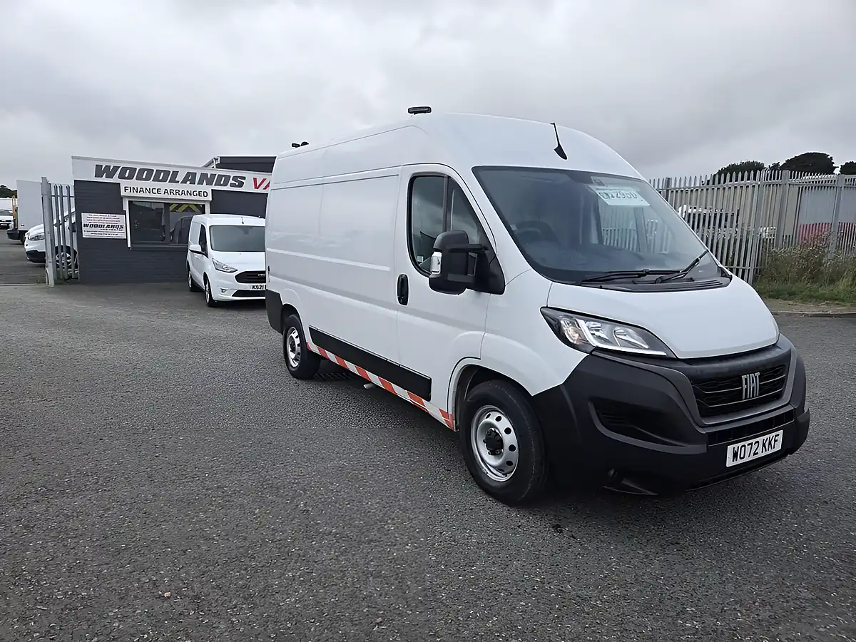 Used 2023 Fiat Ducato 35 Maxi White - Front View