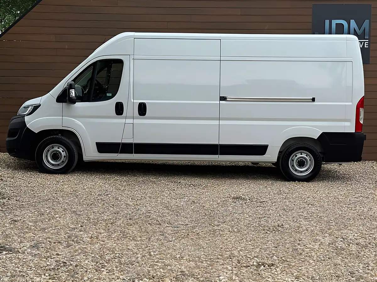 Used 2023 Fiat Ducato Tecnico Ducato White - Interior and Exterior details 8