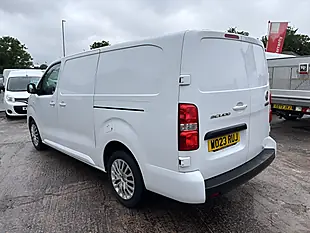 Used 2023 Fiat Scudo Primo White - Interior and Exterior details 8