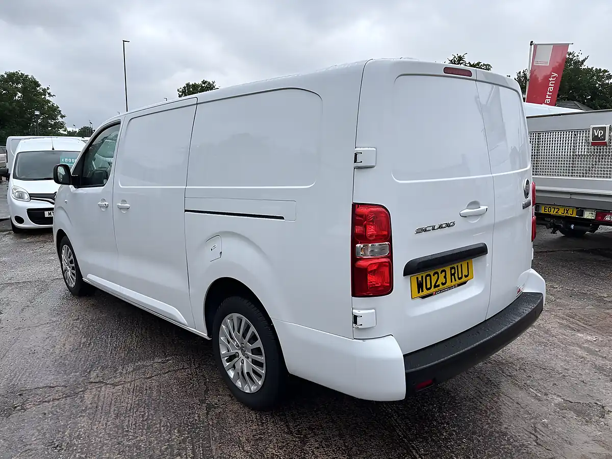 Used 2023 Fiat Scudo Primo White - Interior and Exterior details 8