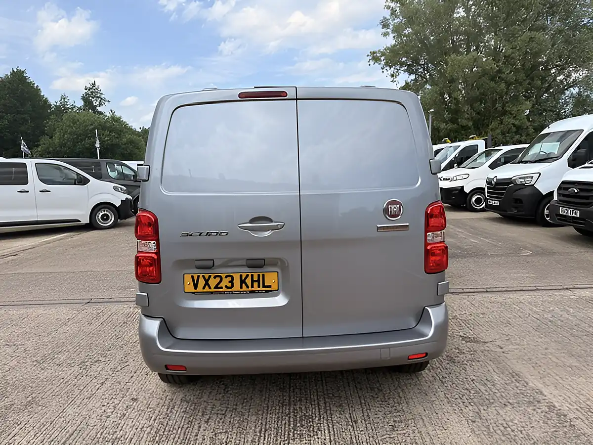 Used 2023 Fiat Scudo Tecnico Grey - Interior and Exterior details 4