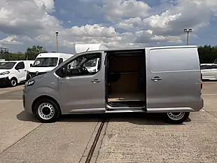 Used 2023 Fiat Scudo Tecnico Grey - Interior and Exterior details 8