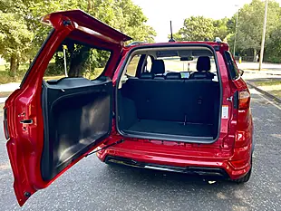 Used 2023 Ford Ecosport ST-Line Red - Interior and Exterior details 10