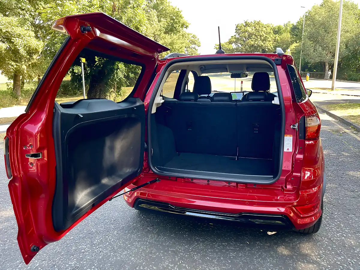 Used 2023 Ford Ecosport ST-Line Red - Interior and Exterior details 10
