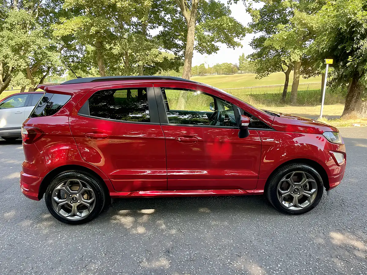 Used 2023 Ford Ecosport ST-Line Red - Interior and Exterior details 8