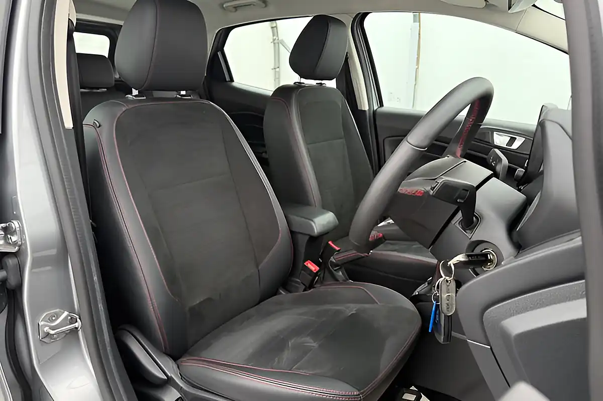 Used 2023 Ford Ecosport ST-Line Silver - Interior and Exterior details 14